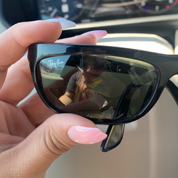 Ray-Bans - Picture 2 of 3